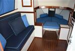 Bertram Flybridge Cruiser - Cabin to port side