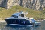Austin Parker AP 48 SUNDECK - austin-parker-AP-48-sundeck-01