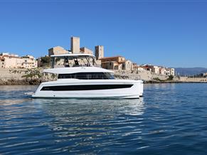 Fountaine Pajot MY 6