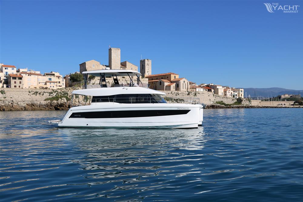 Fountaine Pajot MY 6