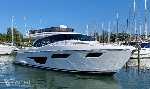 Ferretti 500