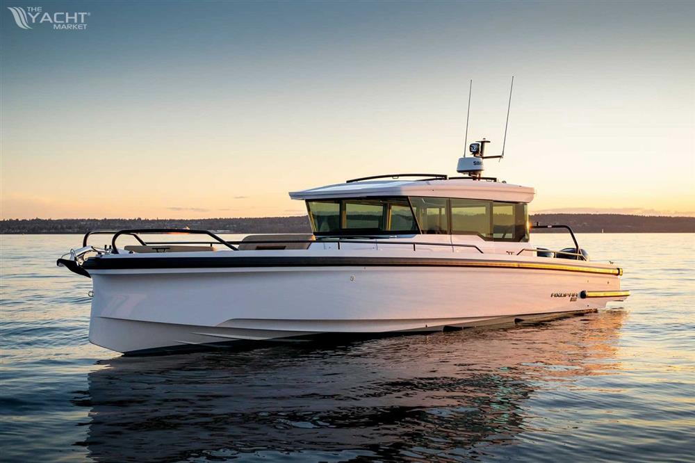 Axopar 37 XC Cross Cabin