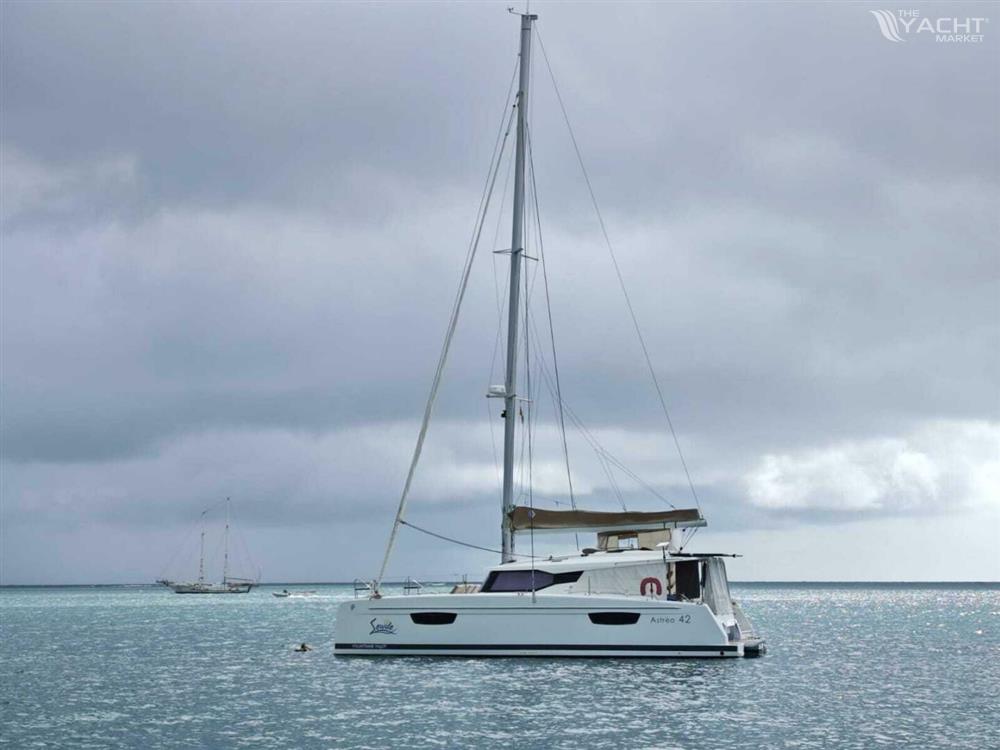 Fountaine Pajot Astrea 42