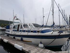 Aquastar 38 Aft Cabin