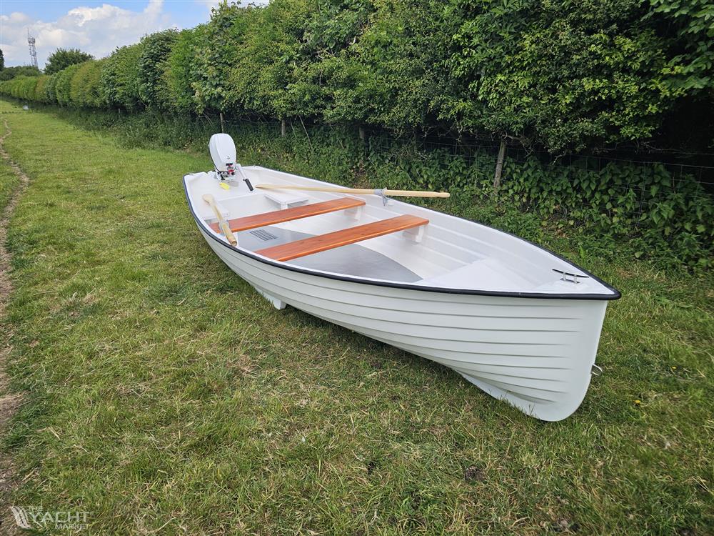 Thanes Marine 15 FlyFisher