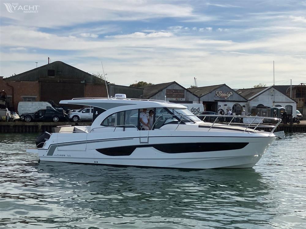Beneteau Antares 11 OB - (Seakeeper)