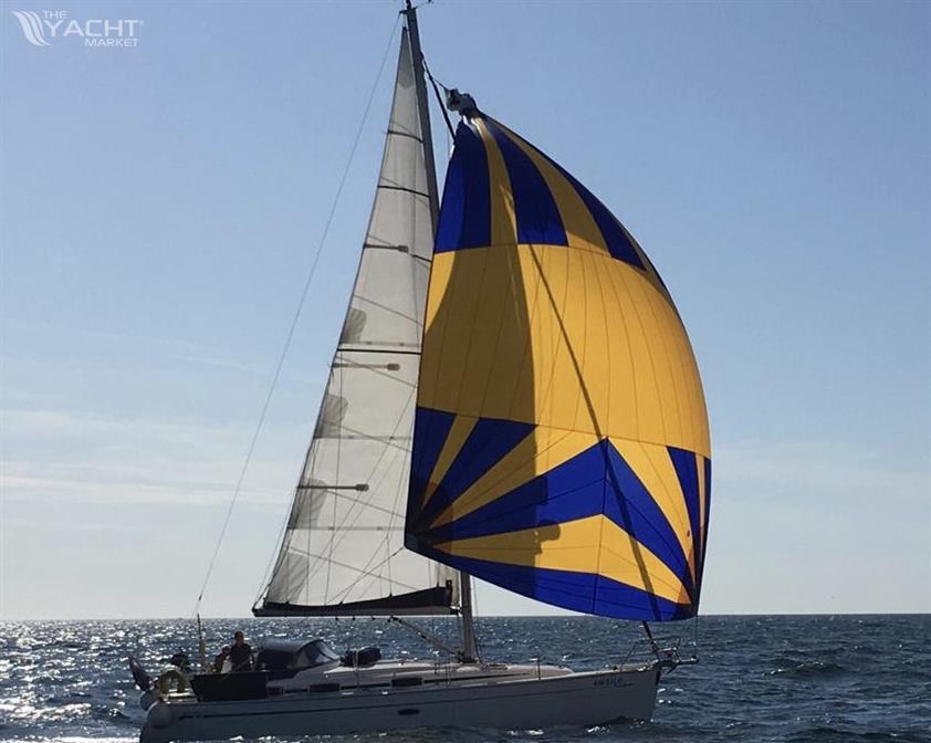 Bavaria 37