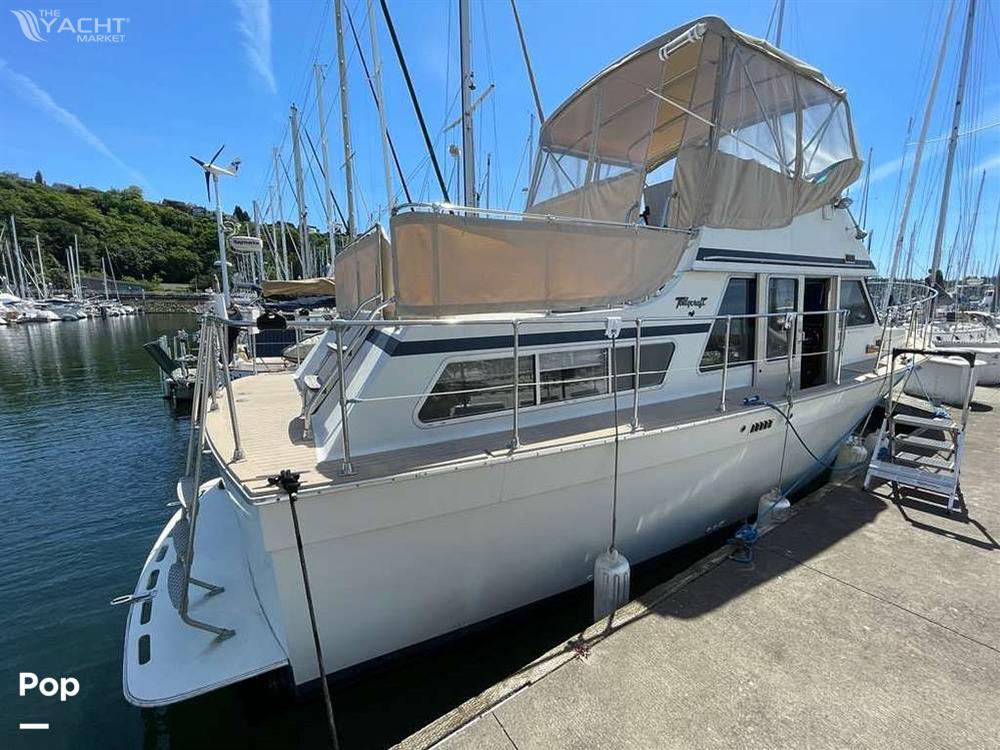 Tollycraft Tri-cabin 34 - 1975 Tollycraft Tri-cabin 34 - Photo #1