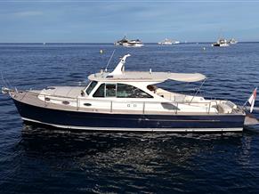 Rose Island Lobster 43