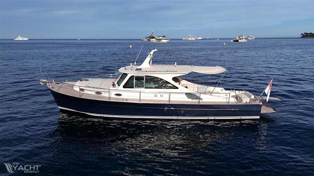 Rose Island Lobster 43