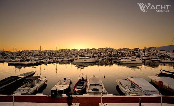 18 MT. BERTH IN PUERTO JOSE BANUS, MARBELLA, SPAIN