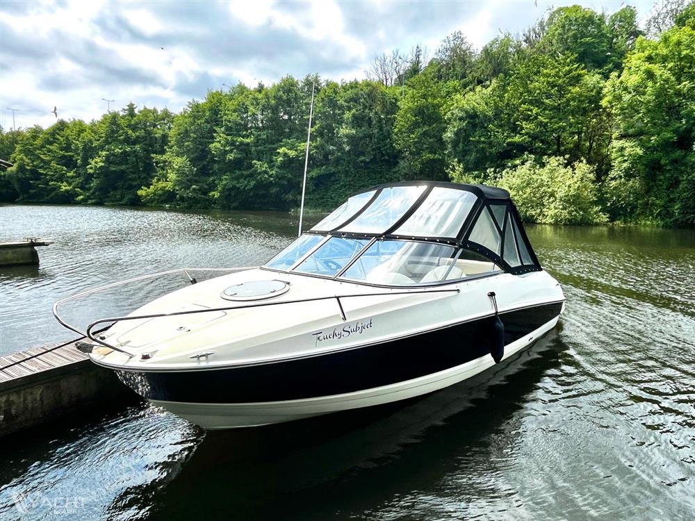 Bayliner 702 Cuddy