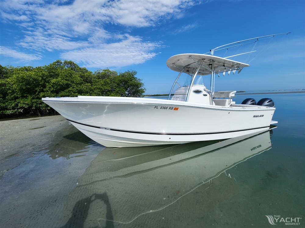 Regulator Center Console