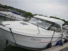 Beneteau Antares 8 OB