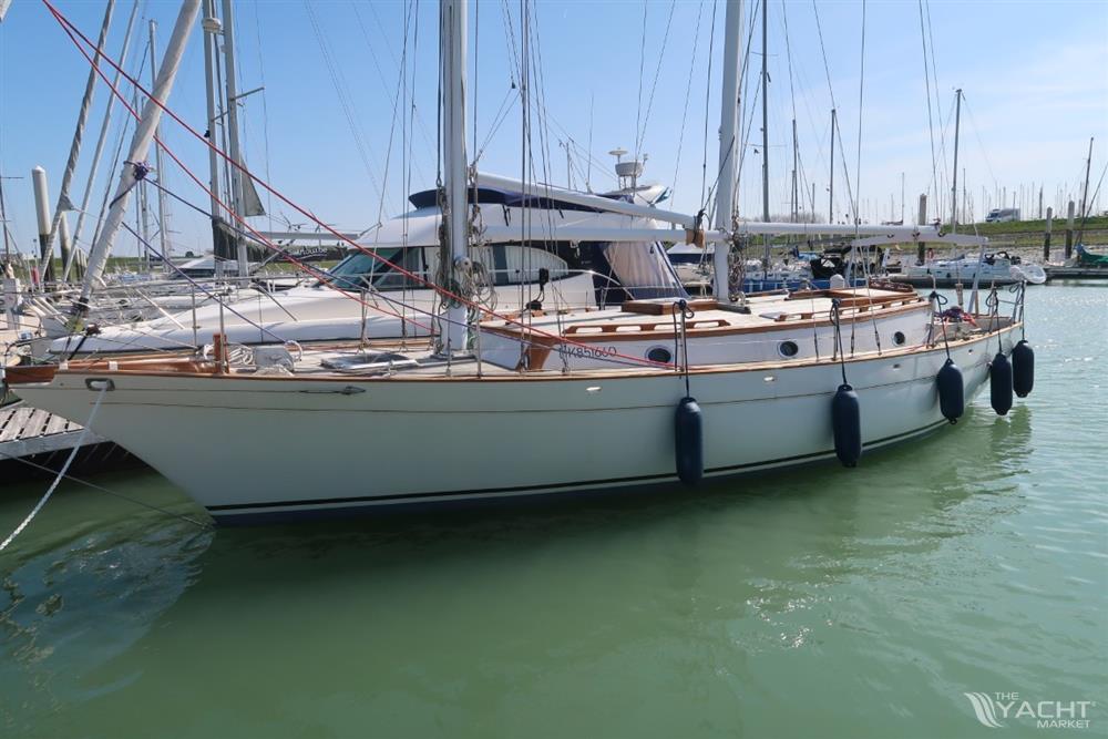 ONE OFF CLASSIC BOAT