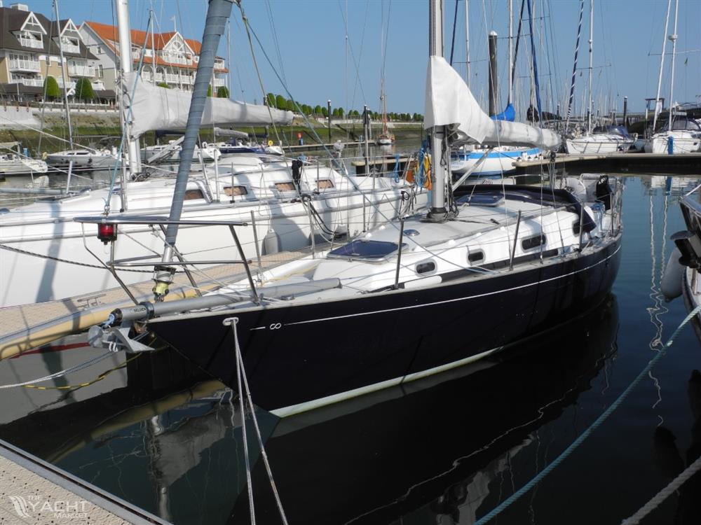 CONTESSA 32