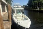 Boston Whaler 280 Outrage - Bow