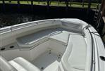Boston Whaler 280 Outrage - Bow Seating