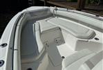 Boston Whaler 280 Outrage - Bow Seating