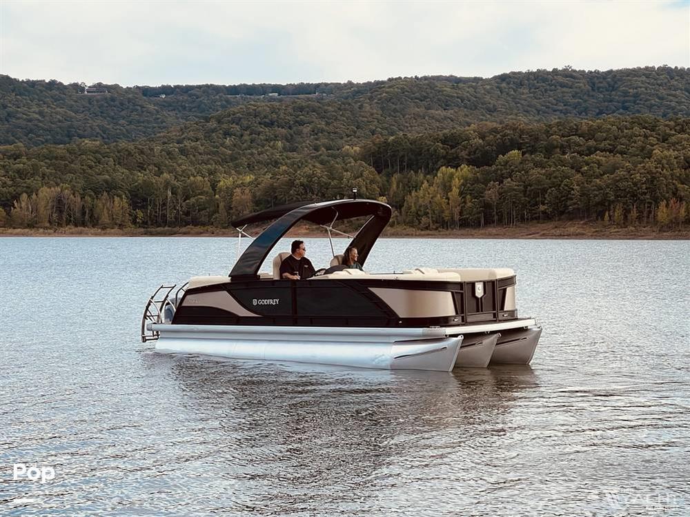 Godfrey Pontoon Monaco 235RL - 2021 Godfrey Pontoon Monaco 235RL - Photo #1