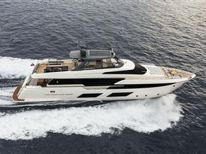 FERRETTI YACHTS 920