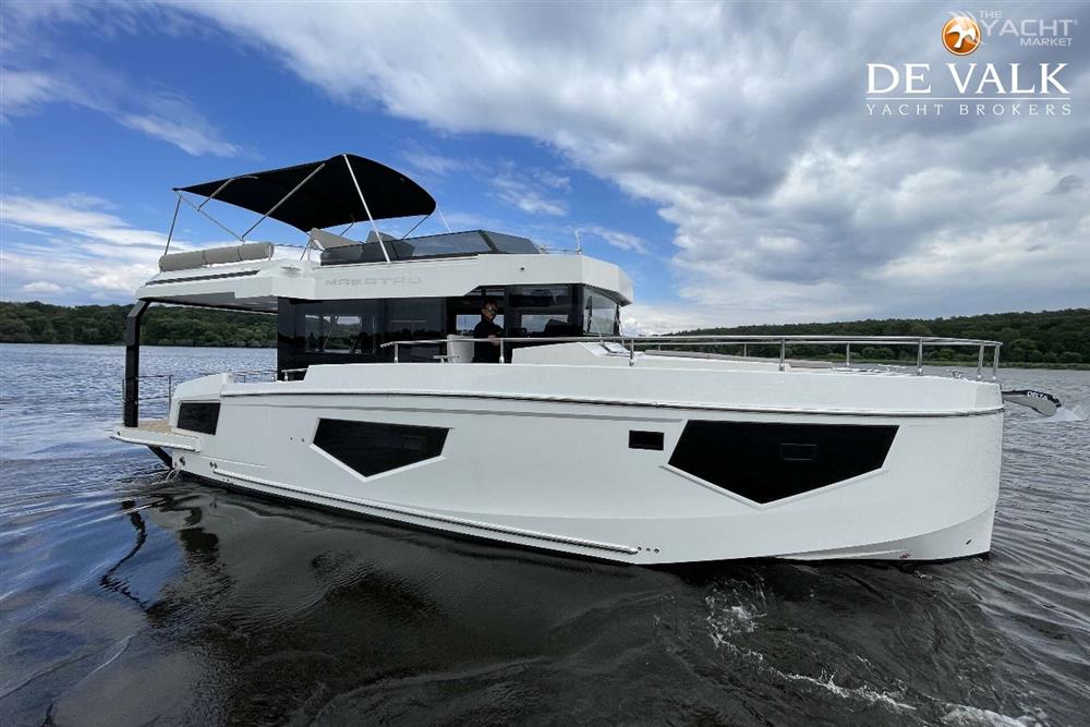 Cobra Yachts Maestro 42 - Picture 1