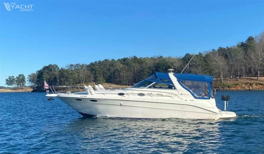 Sea Ray 330 Express Cruiser