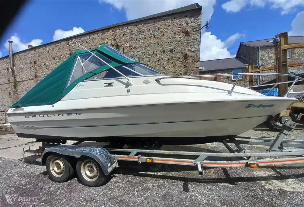 Bayliner 1952