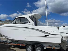 Beneteau Antares 7