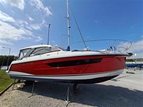 Sealine S330