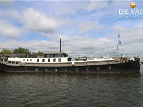 Houseboat Waterloft Luxemotor