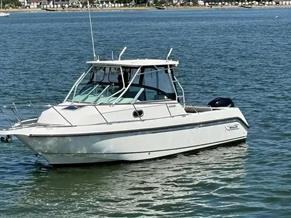Boston Whaler 26 Conquest