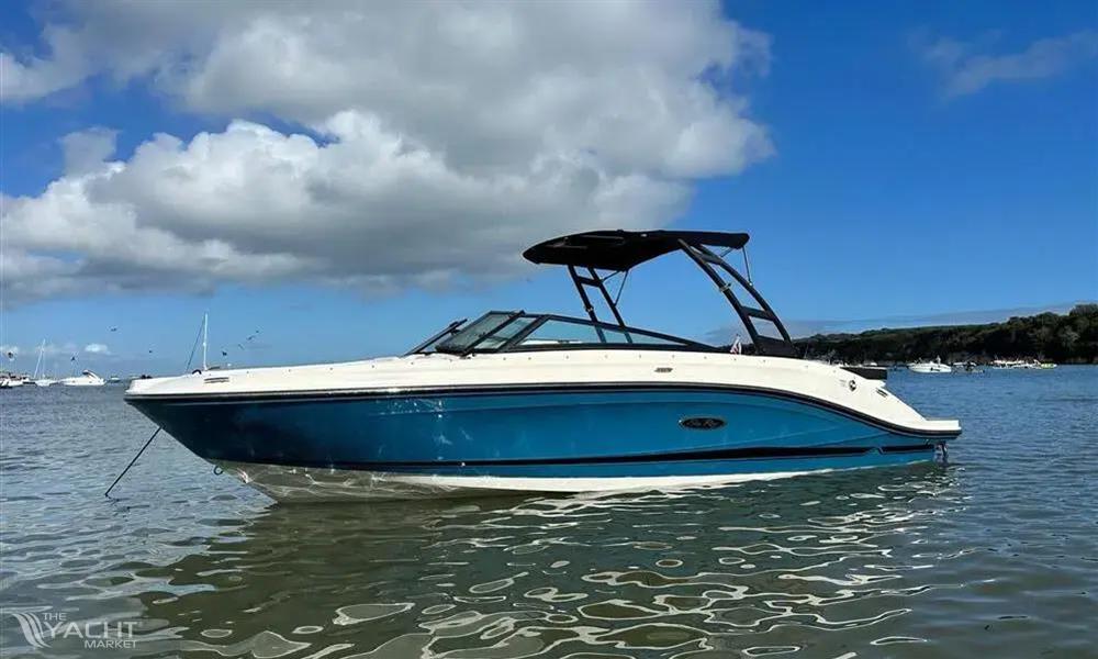 Sea Ray SLX 230
