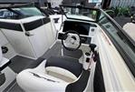 Sea Ray SLX 230