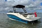 Sea Ray SLX 230