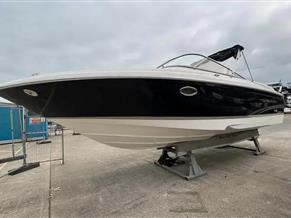 Regal Bowrider 2700