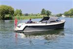 Interboat Intender 700