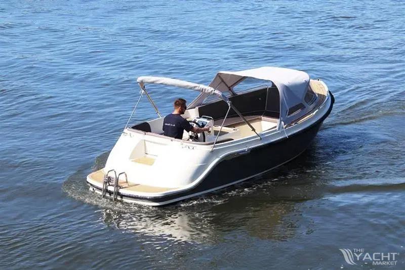 Interboat Intender 650