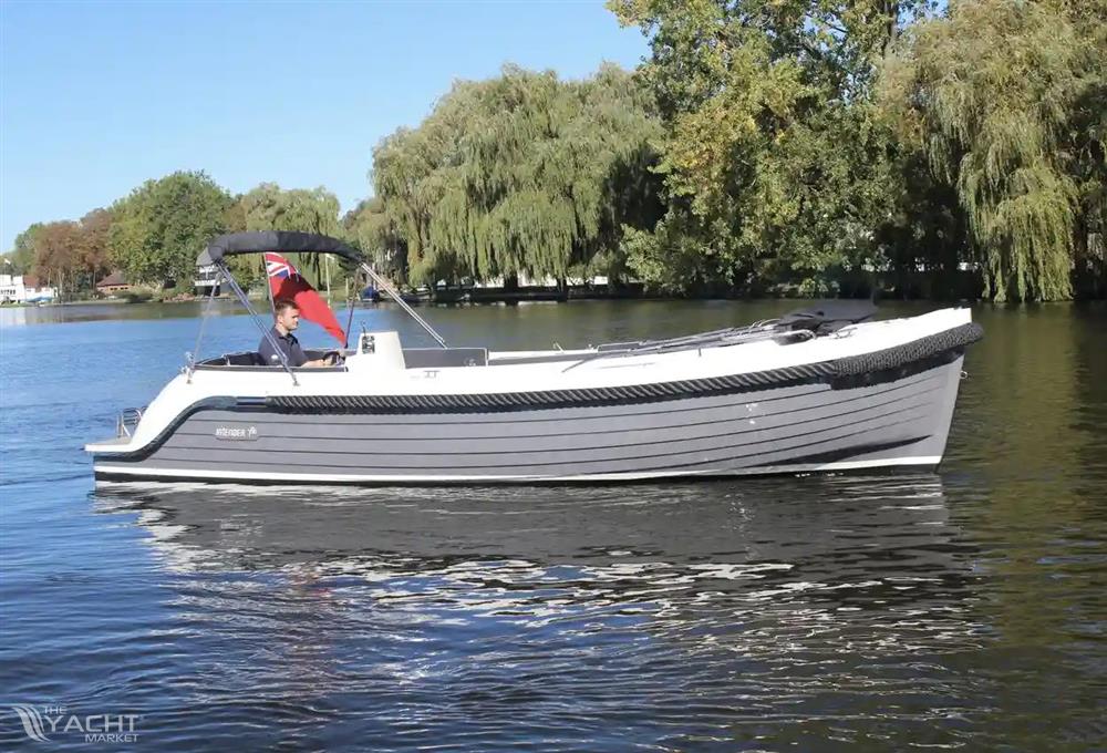 Interboat Intender 780