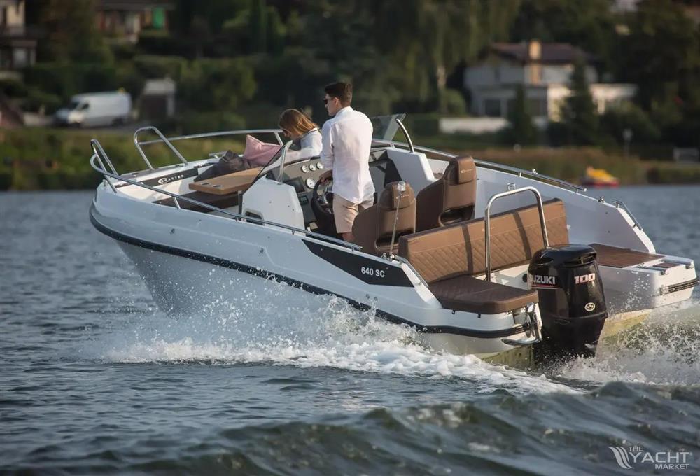 Corsiva Coaster 640 Sc