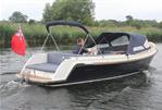 Interboat Intender 700
