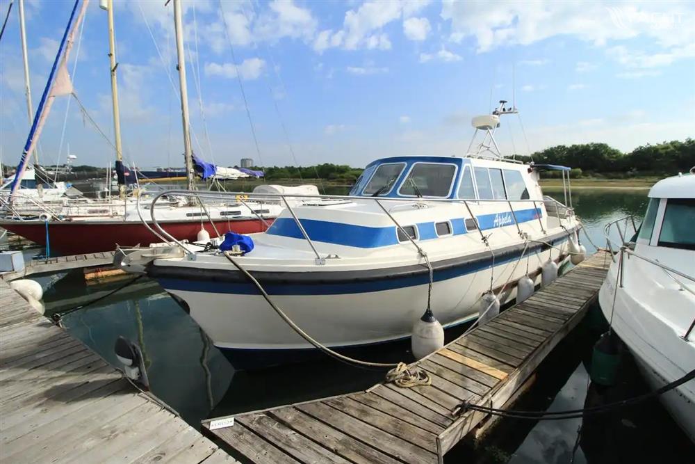 Aquastar 33 Ocean Ranger