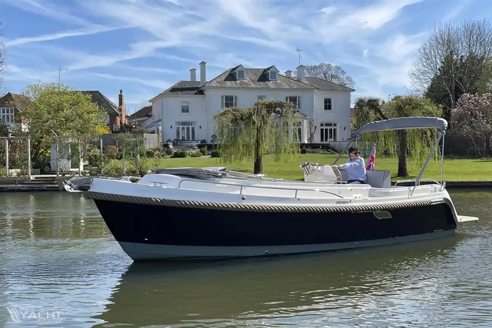 Interboat Intender 850