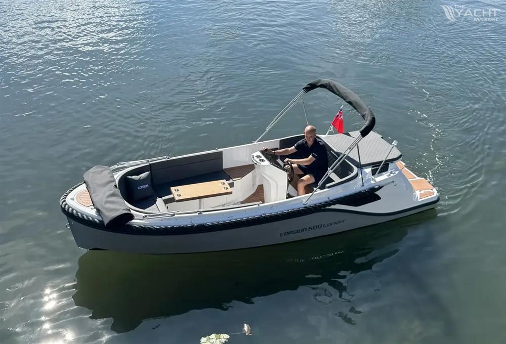 Corsiva 600 Tender