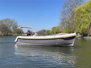 Interboat Intender 820