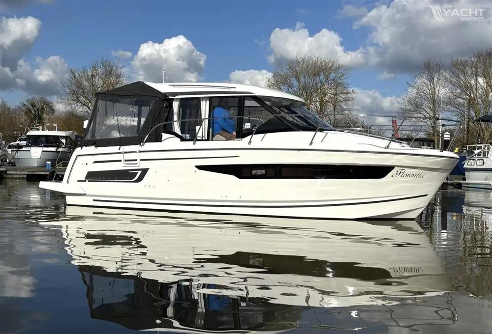 Jeanneau Merry Fisher 895