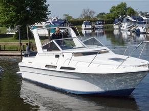 Fairline Carrera 24