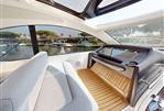 Sunseeker Portofino 48 - 11 - Cockpit
