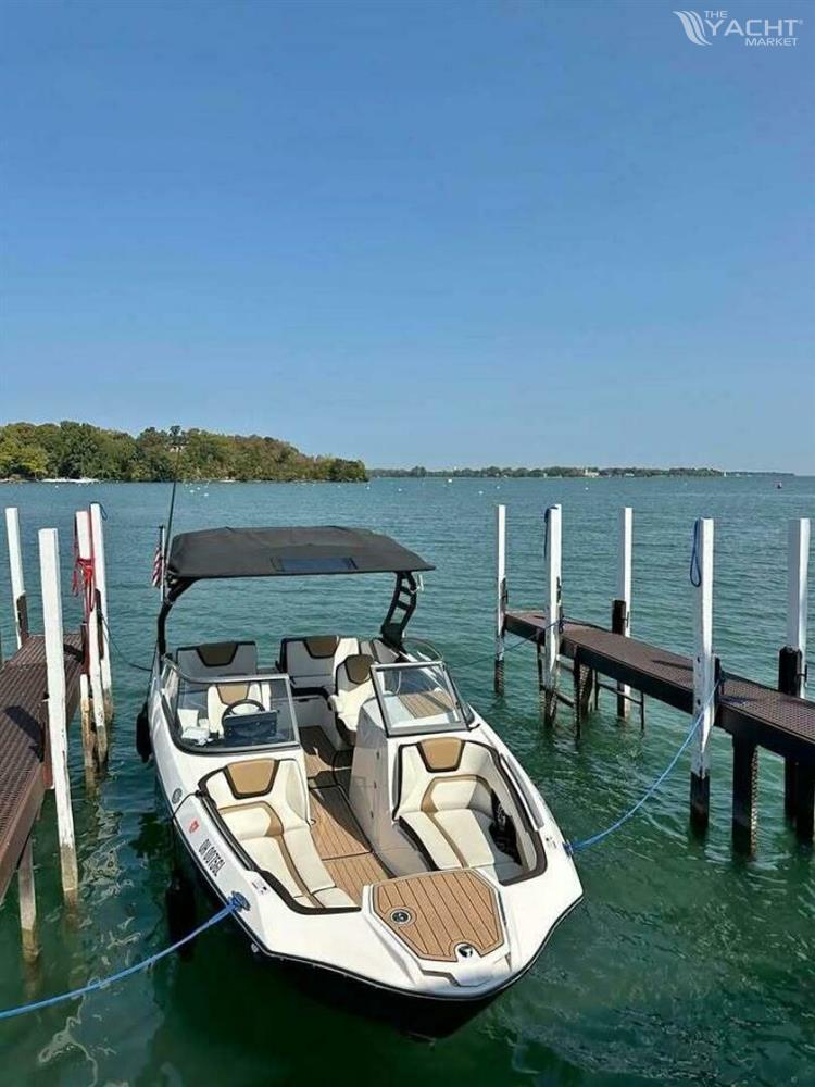 Yamaha Boats 252 SE