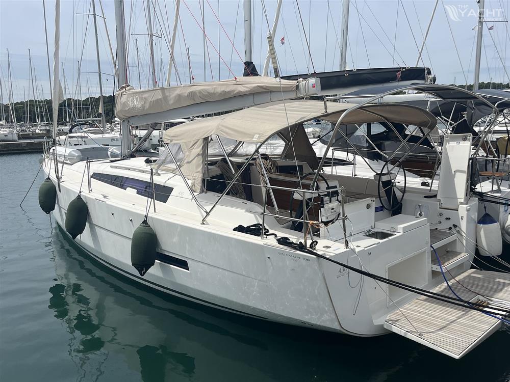 Dufour 430 Grand Large